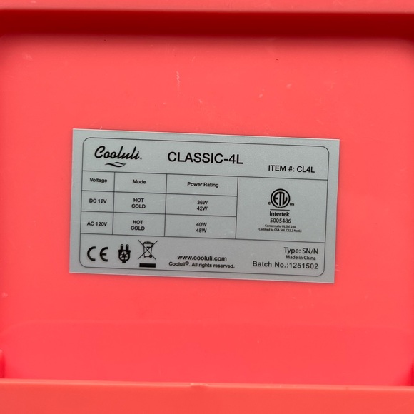 Cooluli 4 Liter Classic Mini Fridge - Nordstrom Exclusive *Small Cosmetic Flaw - Picture 12 of 16